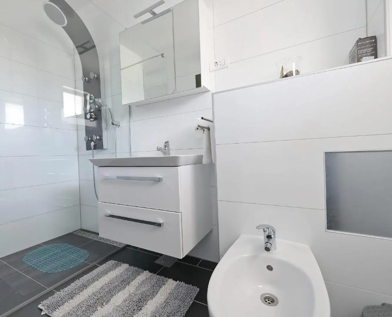 Apartment In Zadar Near The Old Town- By Ta Leut Agency Brodarica  Croatie