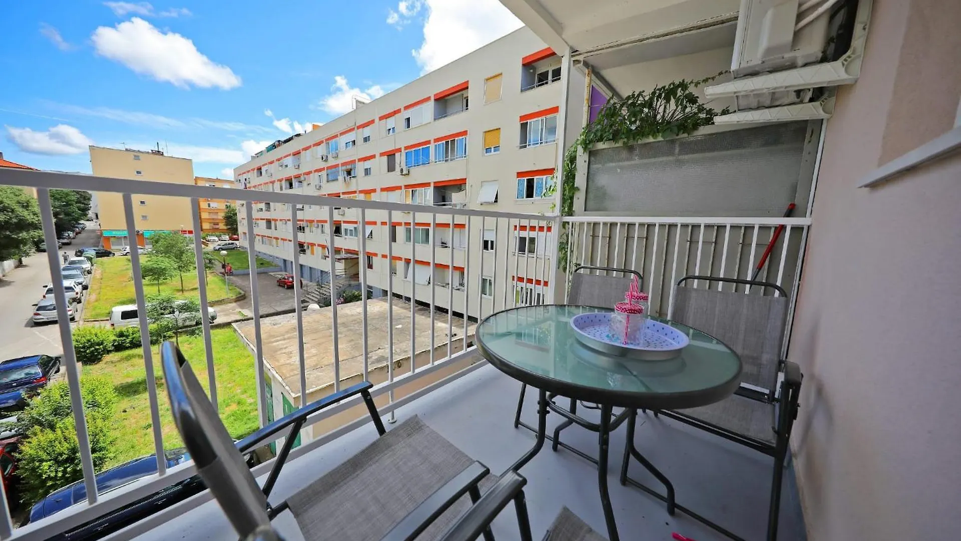 Apartment In Zadar Near The Old Town- By Ta Leut Agency Brodarica  Croatie